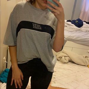 Vintage Oversized Nike T-Shirt (Unisex)